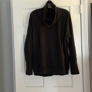 Lululemon athletics sweatshirt w/ cowl. One size. Black